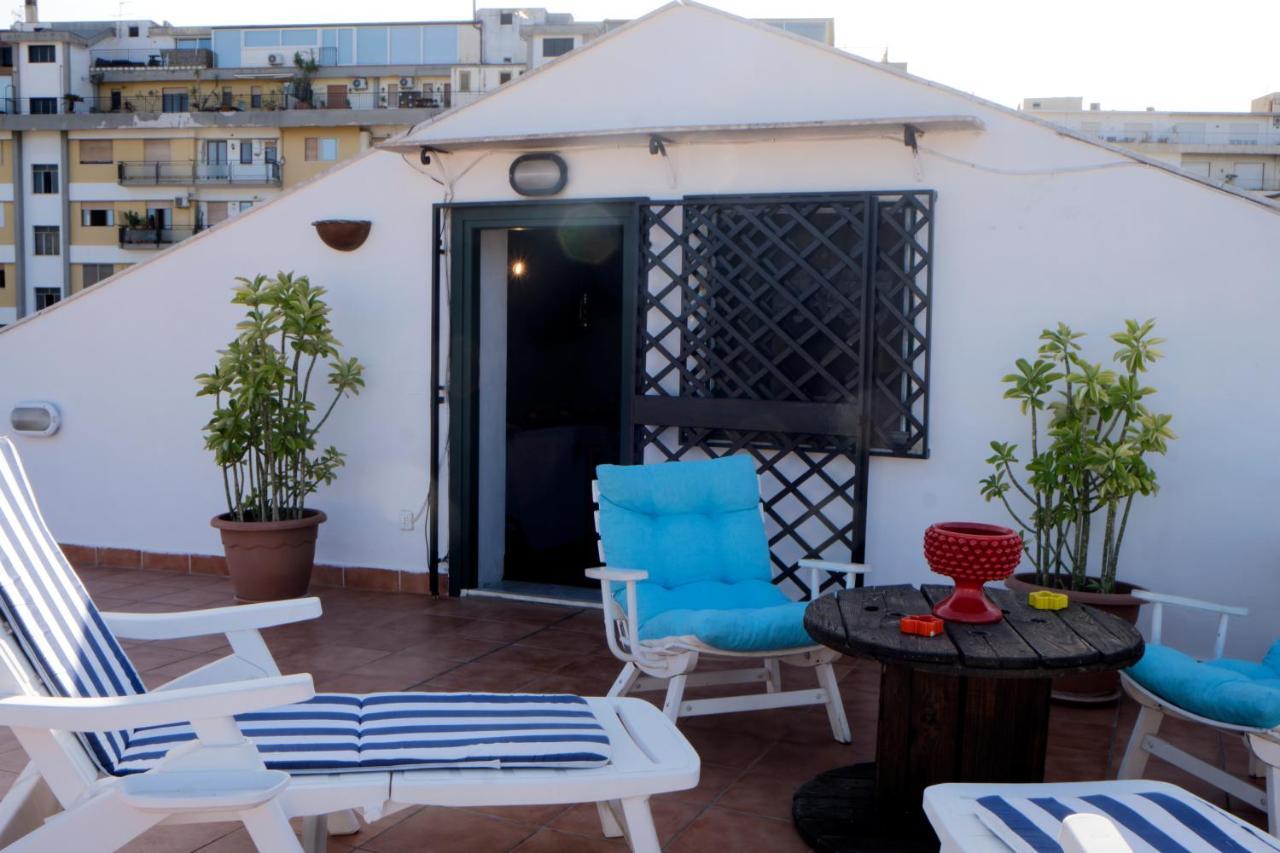 شقة Attico Con Terrazza Sul Porto باليرمو المظهر الخارجي الصورة