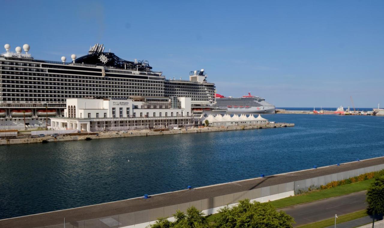 شقة Attico Con Terrazza Sul Porto باليرمو المظهر الخارجي الصورة